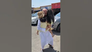 المفاجئة الكبرى والجميلة خروج الملا محمد بوجبارة من السجن الحمد الله على سلامتك ملا 