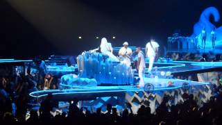 Lady Gaga - GYPSY - ARTrave Paris-Bercy - ARTPOP BALL TOUR Resimi