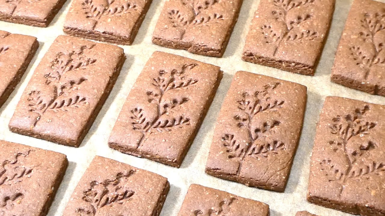 ココア そば粉クッキー ちょっと憂鬱な夜に焼く型抜きクッキーCocoa