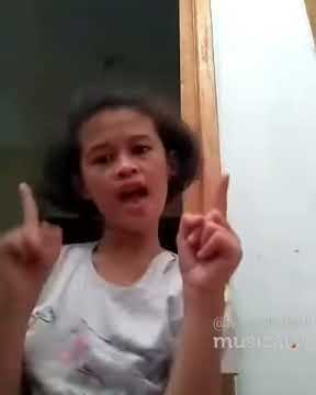 Viral ! Musically @lexapebrianti - Marsha Ngik ngik ngik