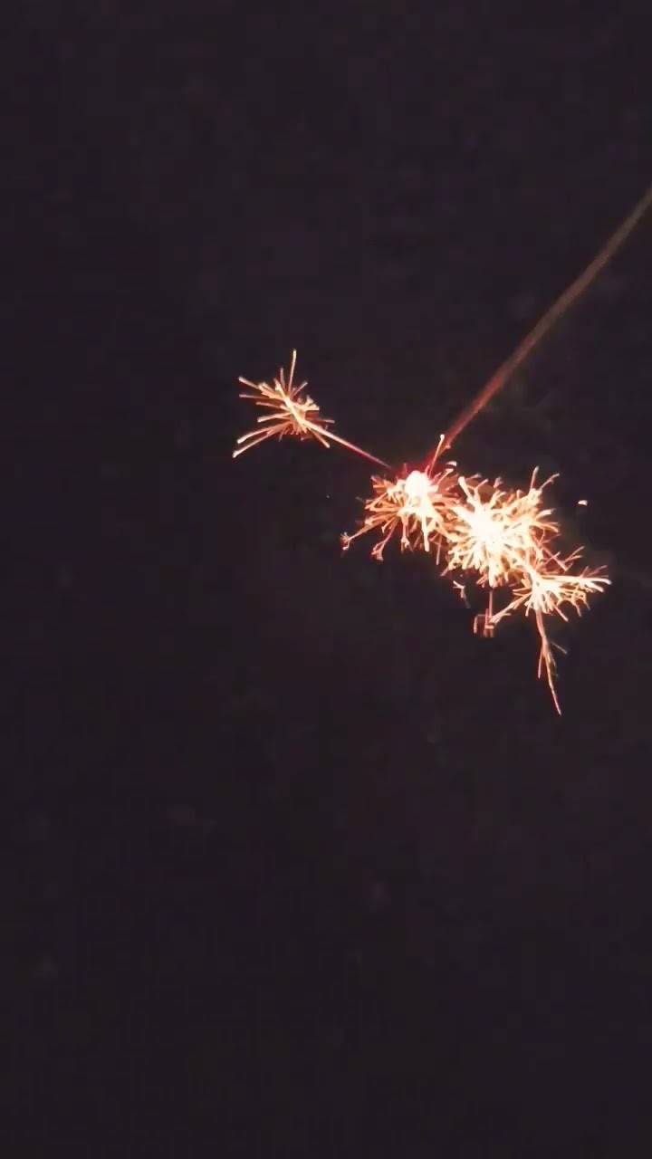 線香花火 音フェチ]線香花火の音[ASMR]Sparkling Fireworks:JAPANESE