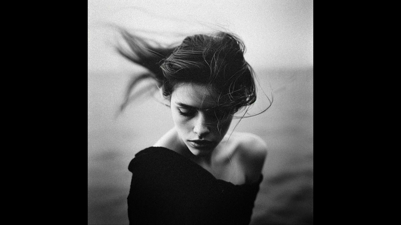 GRITSYNA - Moon Face