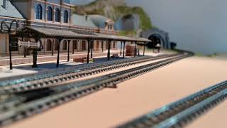 Test minitrix 16415  + 15449 réseau modelisme / 火车微型  / train electrique Spur N / NSCALE LAYOUT