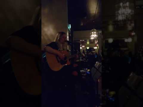 Roxy Searle- The Scientist (Coldplay Cover)