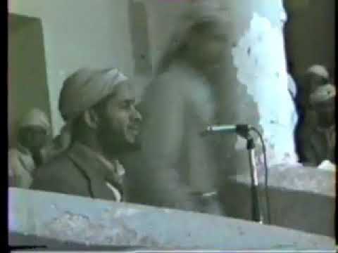 فديو قديم جدا ونادر للسيدالعلامة محمد عبدالله عوض قبل 30سنة تقريبا بالمولد النبوي فديو قديم جدا ونادر للسيدالعلامة محمد عبدالله عوض قبل 30سنة تقريبا بالمولد النبوي