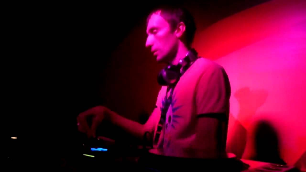 Битва диджеев.URBAN MADNESS & SALAVAT @ SUNRISE OPEN AIR 28.07.2012