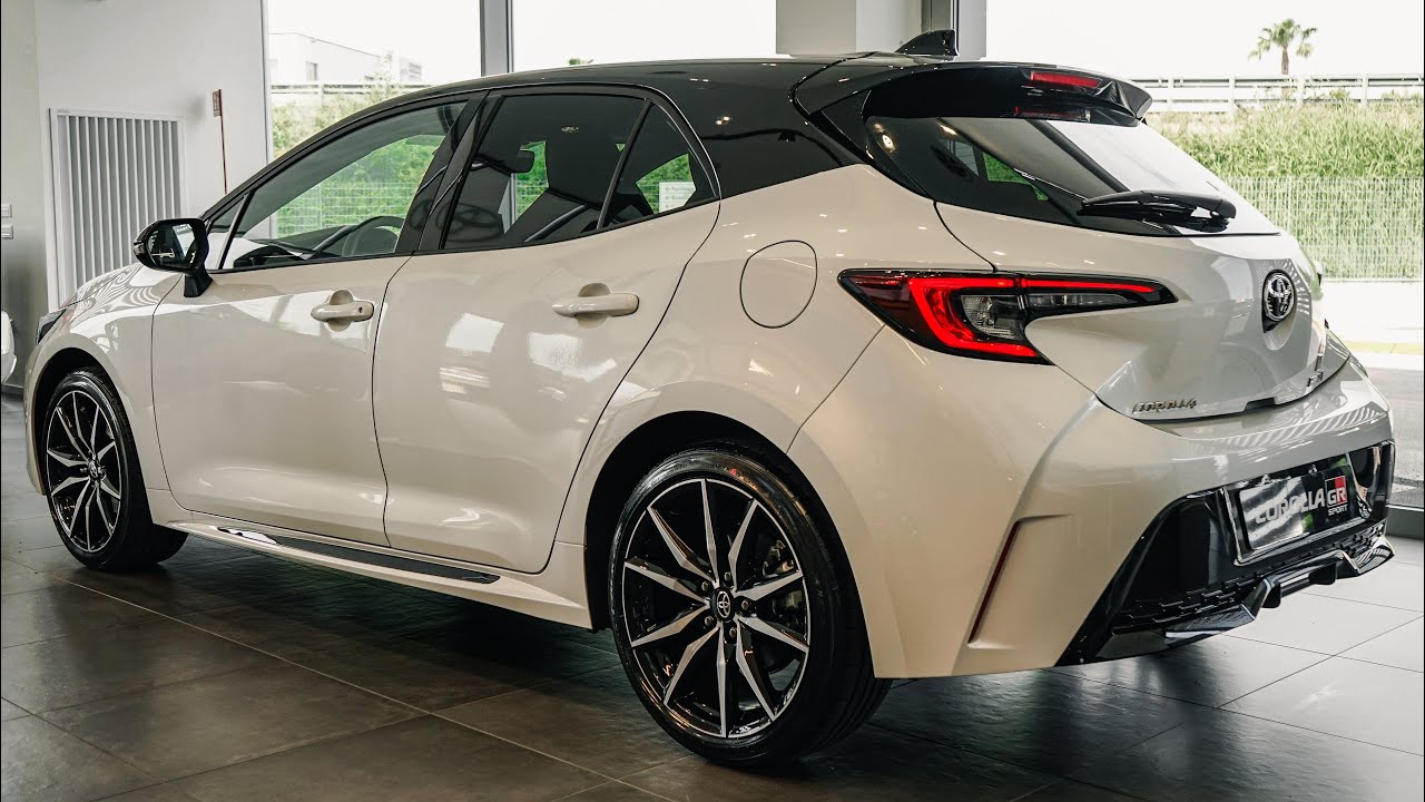 NEW Toyota Corolla GR Sport Hybrid (2023) - Interior and Exterior Details 