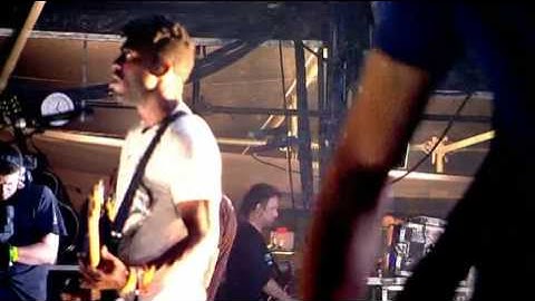 Bloc Party - Helicopter LIVE @ Glastonbury 2009 [HQ]
