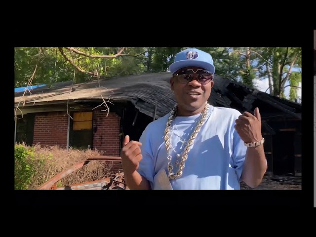 Watch Z-Dogg "Mobbers and Robbers" (feat. M.C. Mack) (Official Music Video) on YouTube