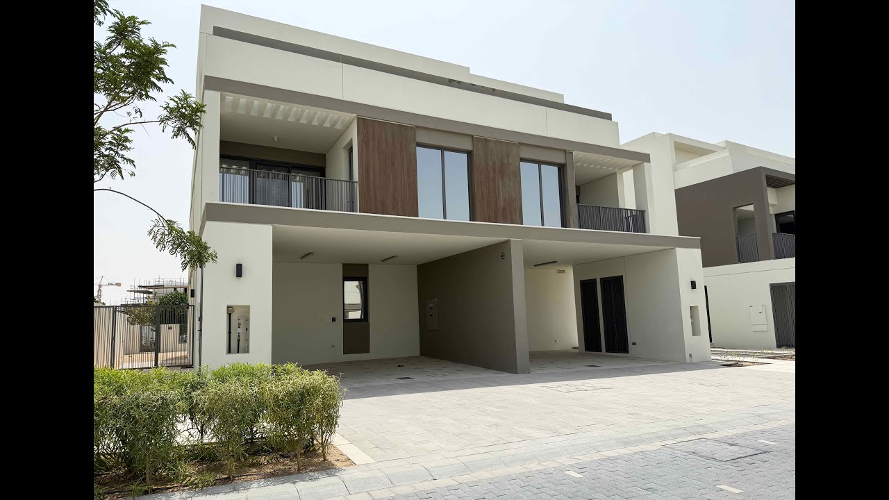 Closed Kitchen | Single Row | Twin Villa for Rent in Aura, Tilal Al Ghaf