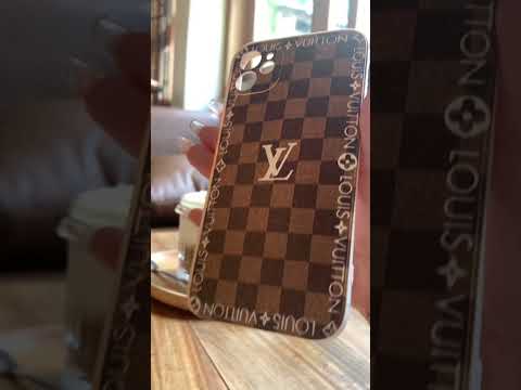 Video Ốp iphone Logo LV màu kem và đen sang chảnh - youtube