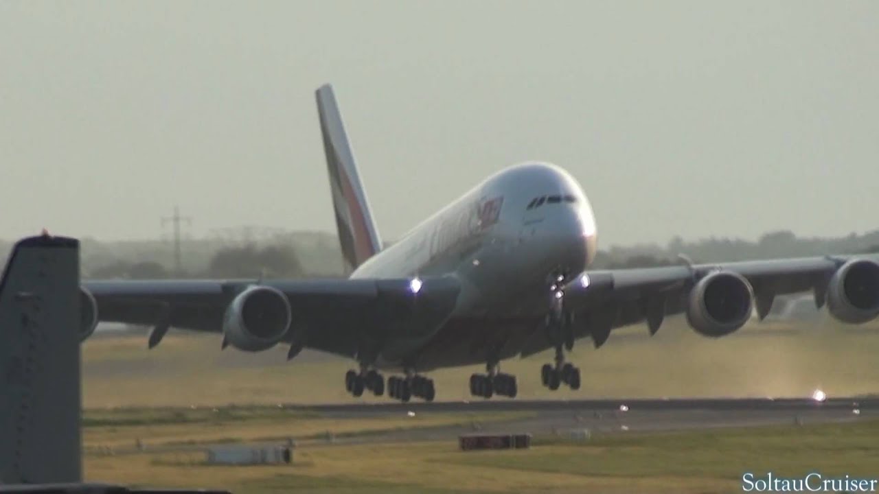 airbus a220 Emirates Airbus A380 Takeoff at ILA Berlin Air Show 2010 (full HD)