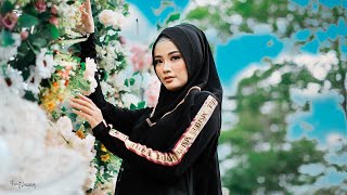 Outdoor Fashion Photo Editing | Photoshop Tutorial veiled women screenshot 4