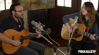 Folk Alley Sessions at 30A: Robby Hecht & Caroline Spence - "Parallel Lines"