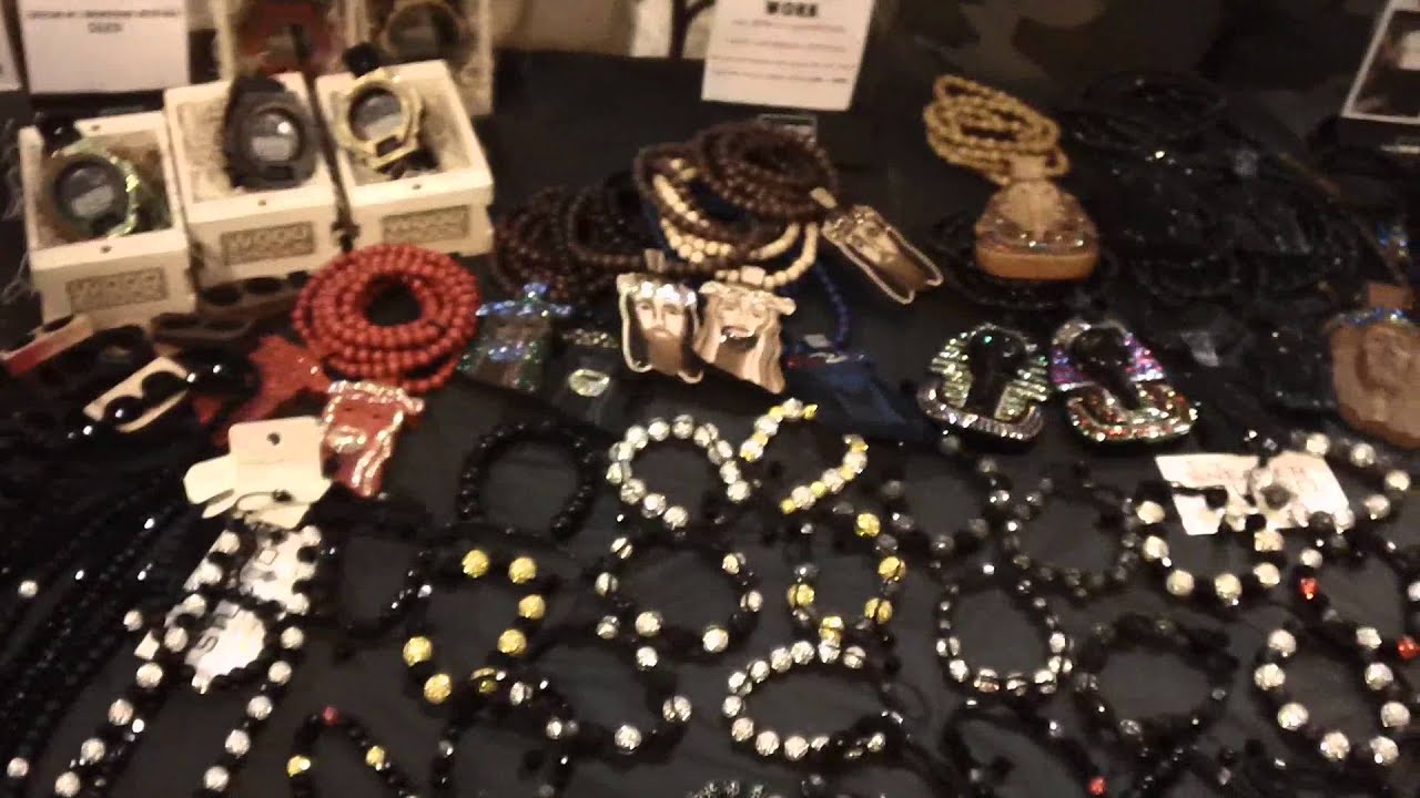 sneakercon 2011 northskull table