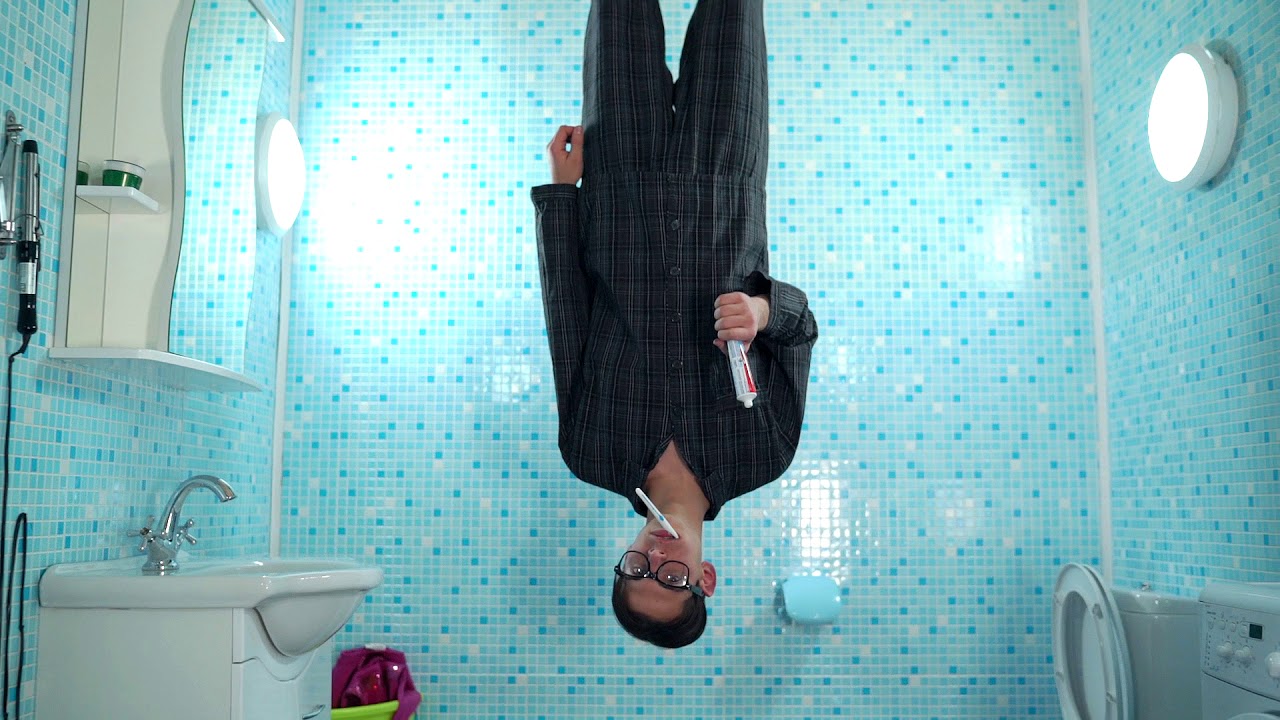 Дом вверх дном - YouTube