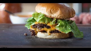 How to cook the perfect smashed burger at home while sourcing foodie aproved ingredients