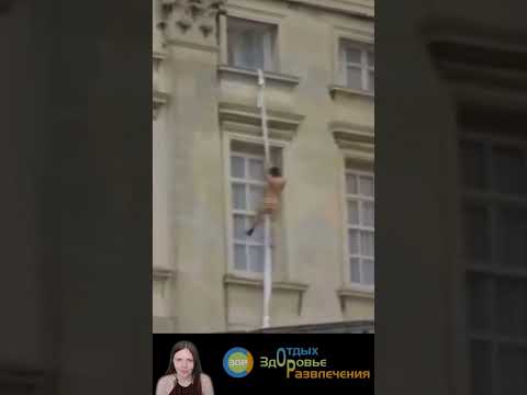 Тяжёлая жизнь любовников: Утро, гвардейцы и простыни | The Hard Life of Lovers: Morning & Guards
