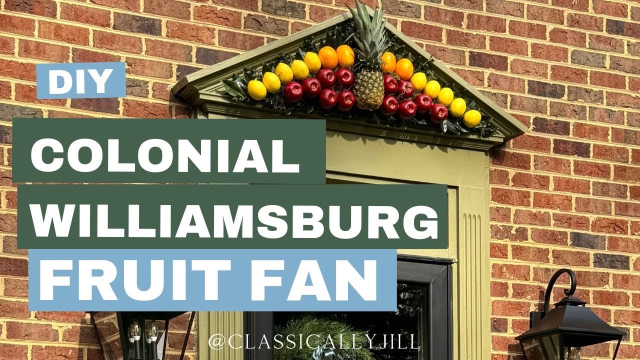 colonial-williamsburg-classic-christmas-door-decoration-watch-our