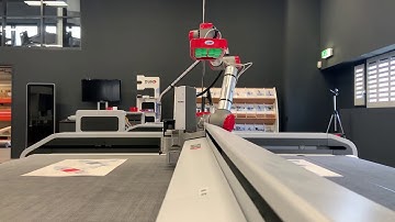 Zünd S3 Tandem + UR Robot