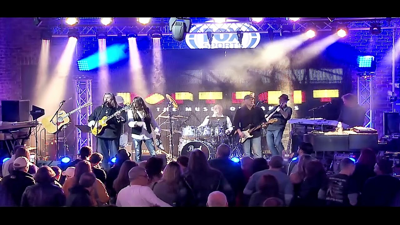 Portrait - The Music of Kansas &quot;Song For America&quot; Ballpark Village, St. Louis, MO 12-1-17 - YouTube