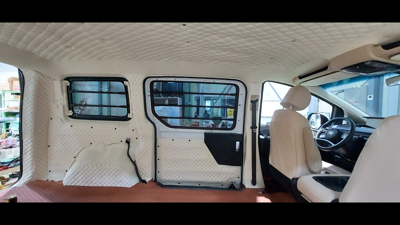 스타리아 3밴 실내 전체 엠보싱 시공