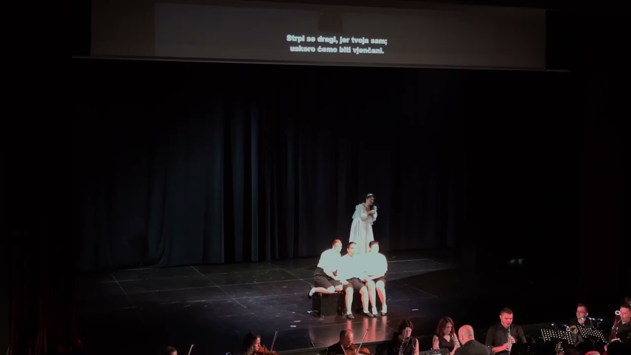 Act 2: Bald prangt...Du also bist mei Brautigam