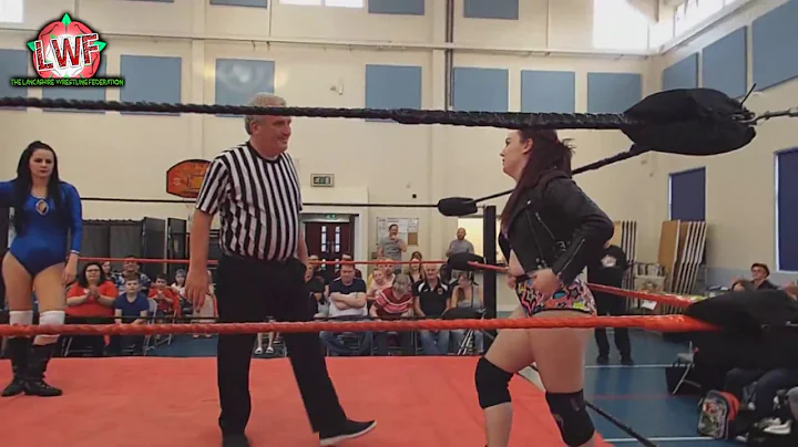Gina Starr Vs Melanie Price