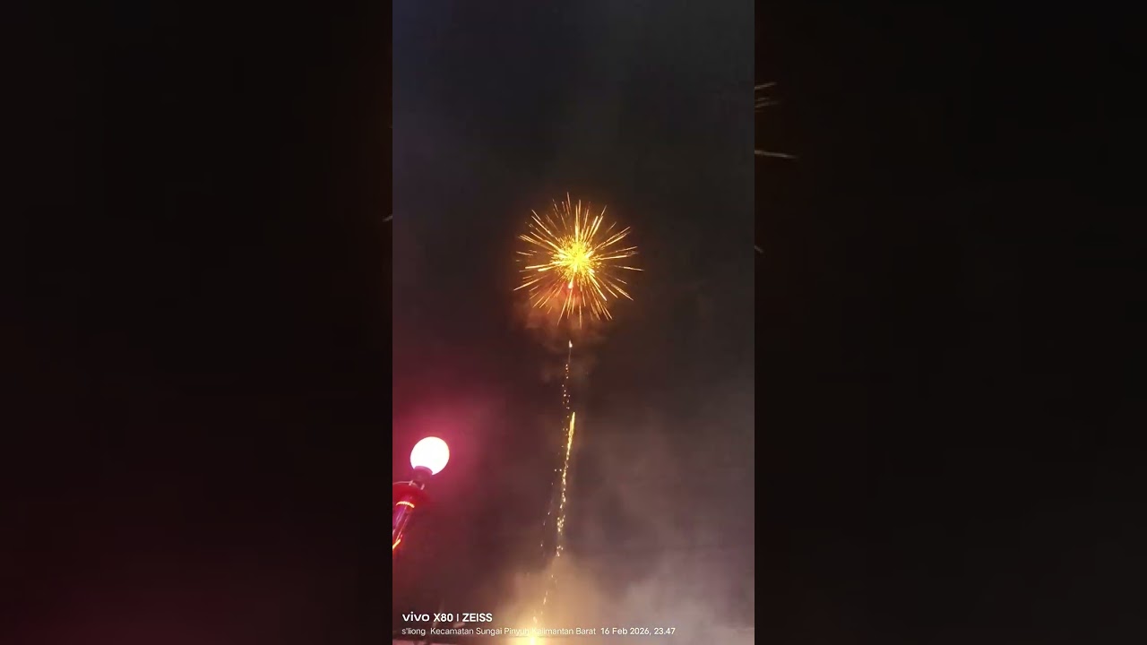 Kembang api malam imlek 29/12/2026. Di sam sin kiung. Sungai pinyuh tri dharma bhakti