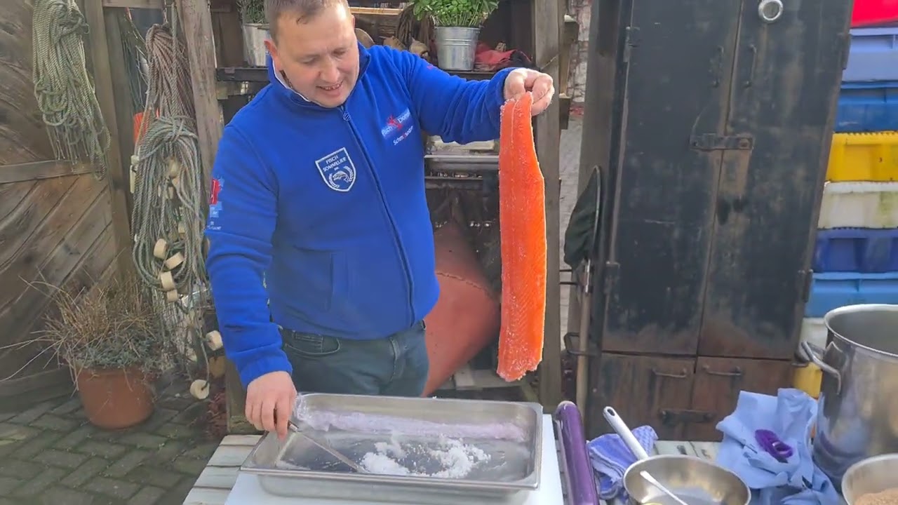 Lachsfilet kalt Räuchern mit Fischsommelier André Domke