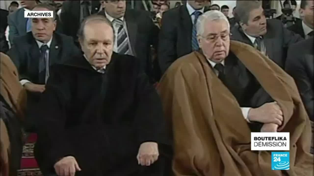 Télécharger gratuitement Images Monde Algerie Bensalah Le President Du Conseil De La Nation Va dernière salutations