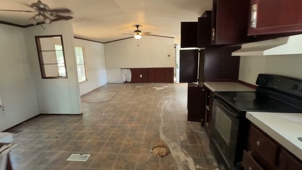 27297 Gail Dr Inside tour - Home for sale with owner financing in Bauxite, Arkansas