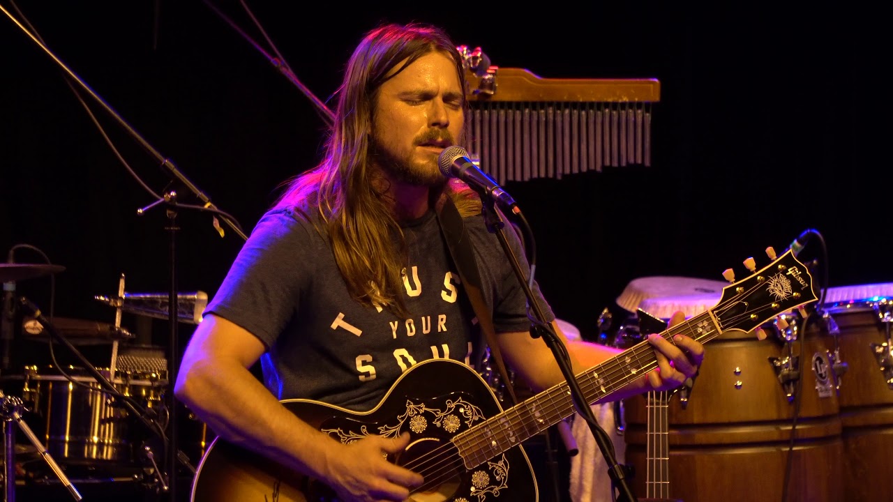 Lukas Nelson & POTR - Want You Around