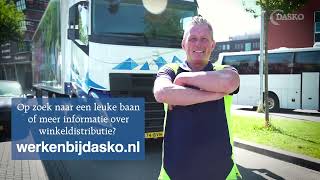 Winkeldistributie Chauffeur Dasko Op De Weg