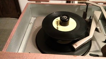 Vintage Portable Phonograph Motorola SP26R from 1961