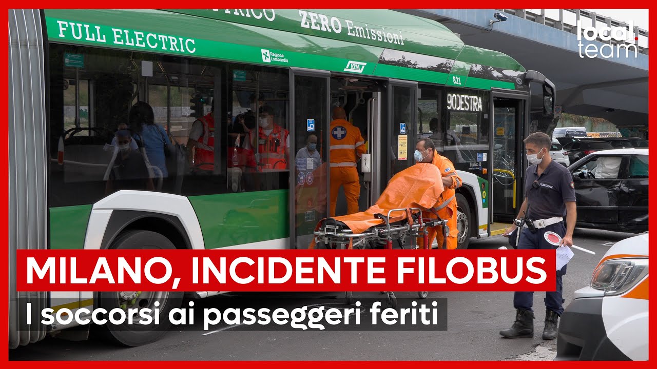 Milano, impatto tra filobus dell'Atm e auto: il 118 soccorre i passeggeri feriti, almeno 20 | 4K HDR