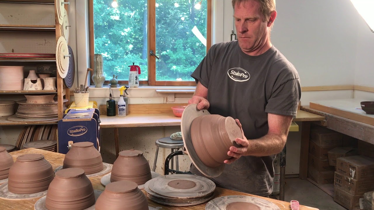 Best Bats for the Pottery Wheel — The Studio Manager