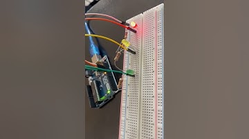 LED protoboard, ejercicio semáforo con Arduino