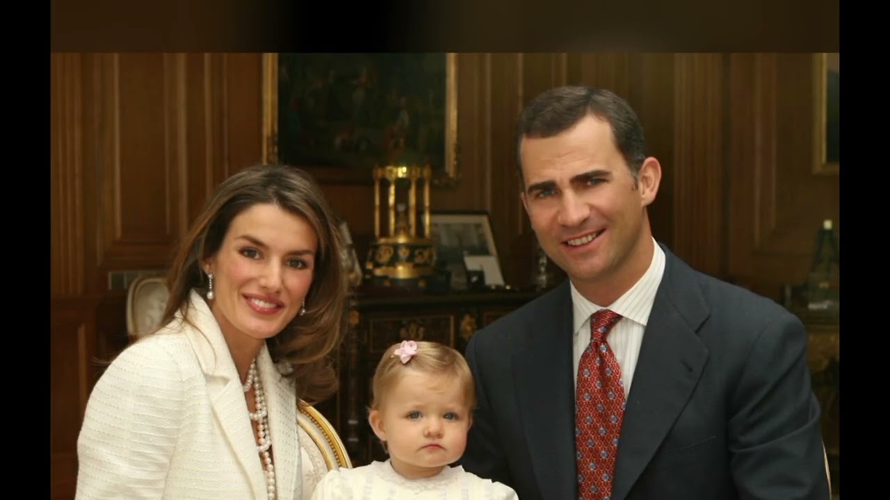 Kingfelipe spain royal family #queenletiziaoutfit #leonor #infantasofiaofspain #spain 