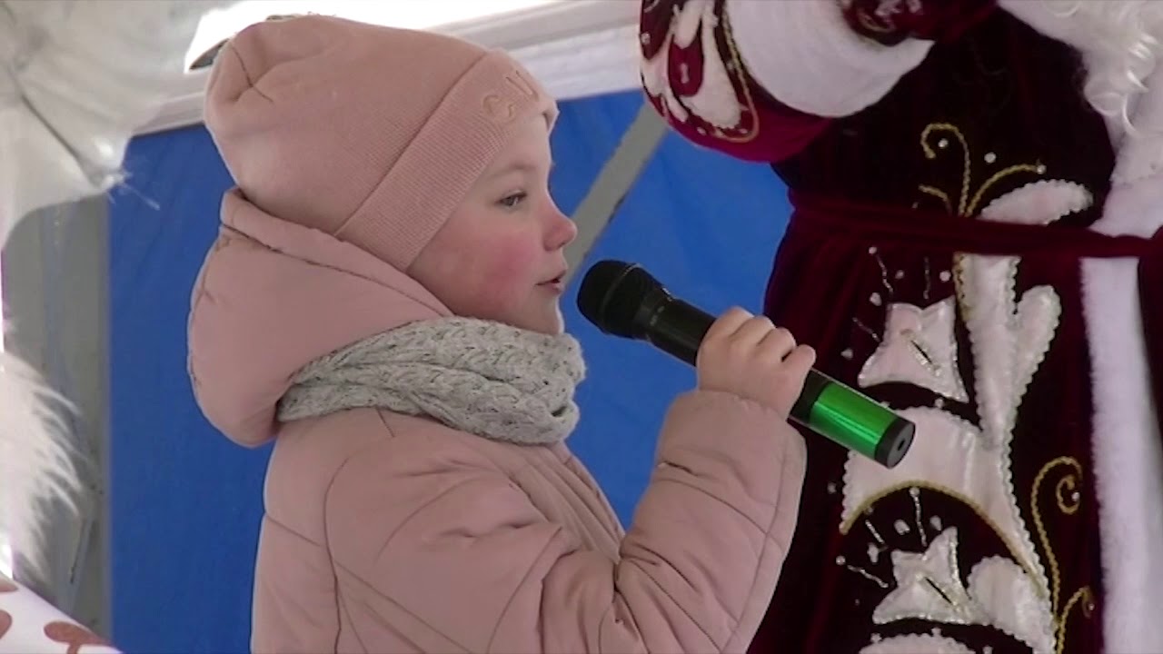 Кирсановские дети простились с новогодней ёлкой - YouTube