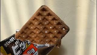 Review Delfi Big Thunder Cookie Bar Covered with Chocolate UNIK BANGET