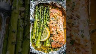 Baked Salmon in Foil with Asparagus and Garlic Lemon Butter Sauce #food #fusion #healthyfood #food