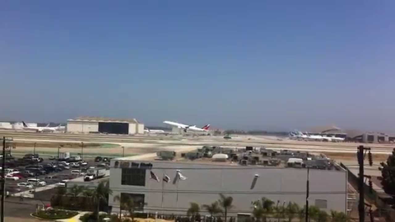 Philippine Airlines PR113 departing at LAX 25R 6/1/2014 RPC3435