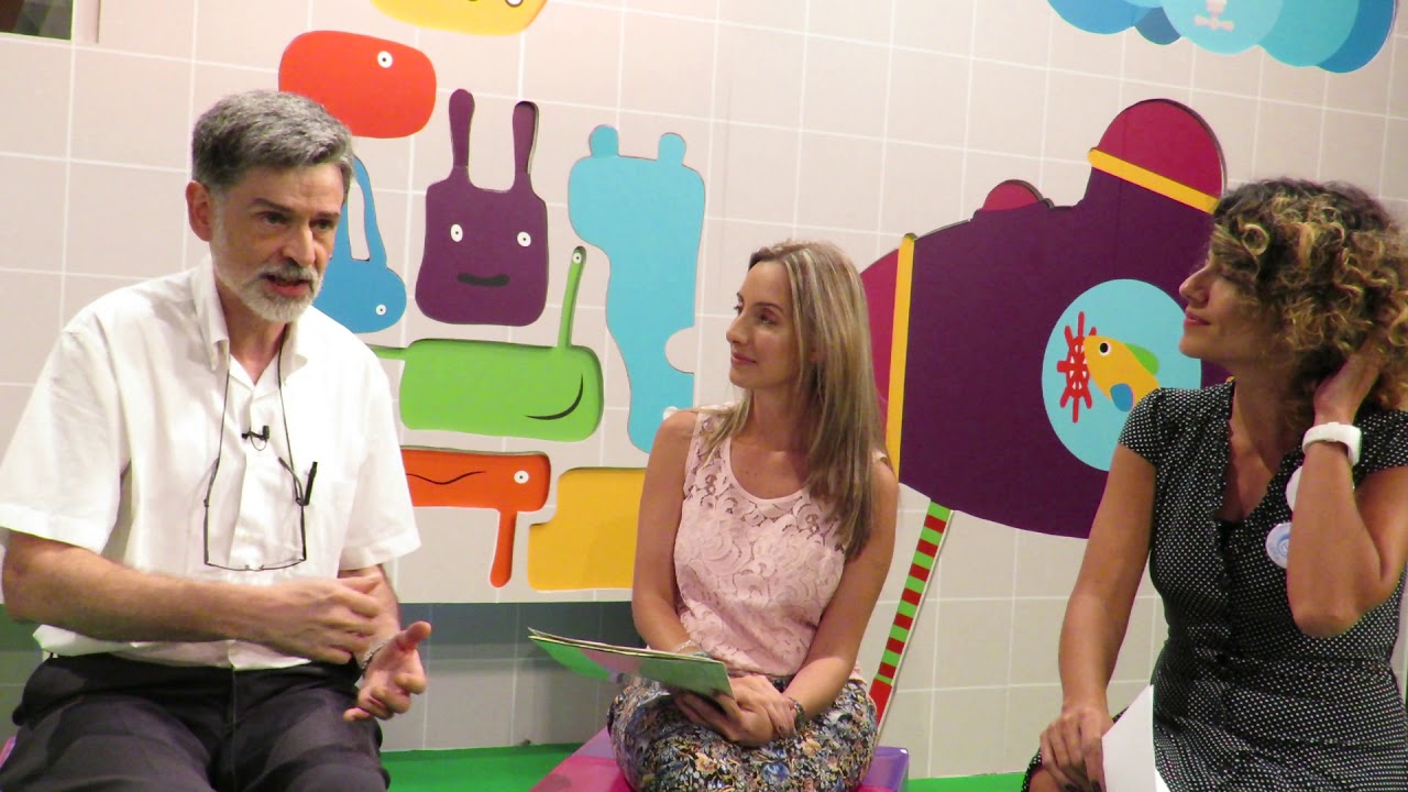 Tiempo en pantalla, educación y porteo