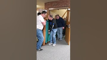 Moving the pool table(3)