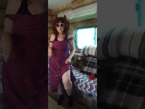 thriftstore dress/ sexy older lady😅🤣😂