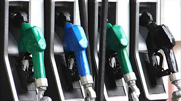 ¿Cómo saben los surtidores de gasolina cuándo parar?