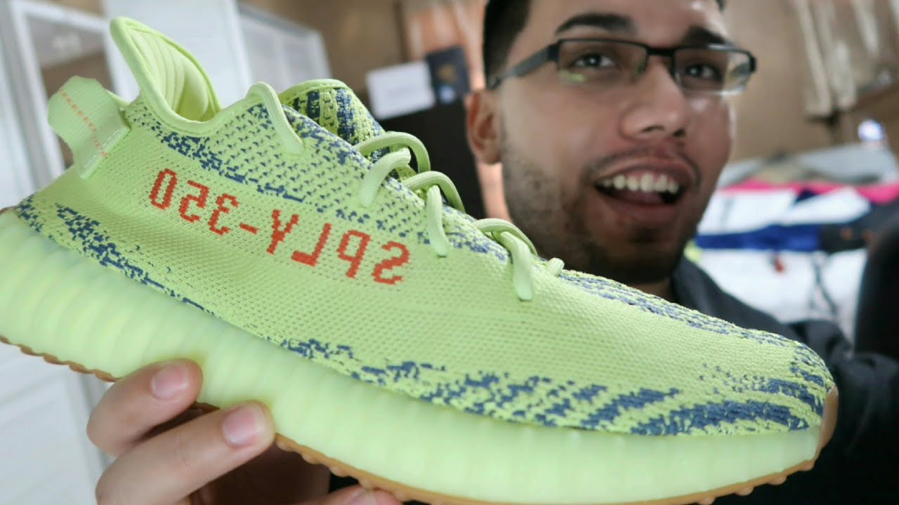 Yeezy Boost 350 v2 