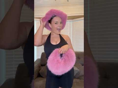 کمد لباس برهنه هر دفعه عالی میشه Aw25 Nakedwarrobe