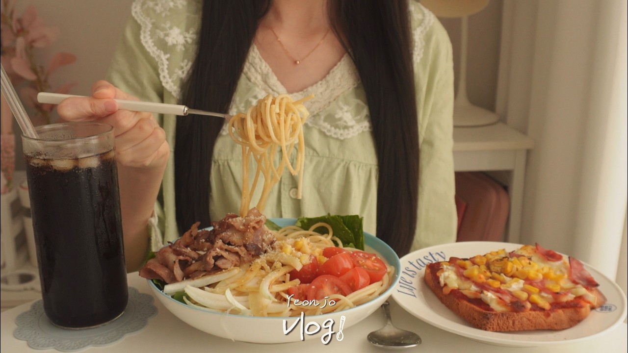 🍕냉털해서 샐러드파스타와 피자빵 만들고 야식으로 치킨 만드는 일상, 간단 잡채, 시금치 요리, 순대국